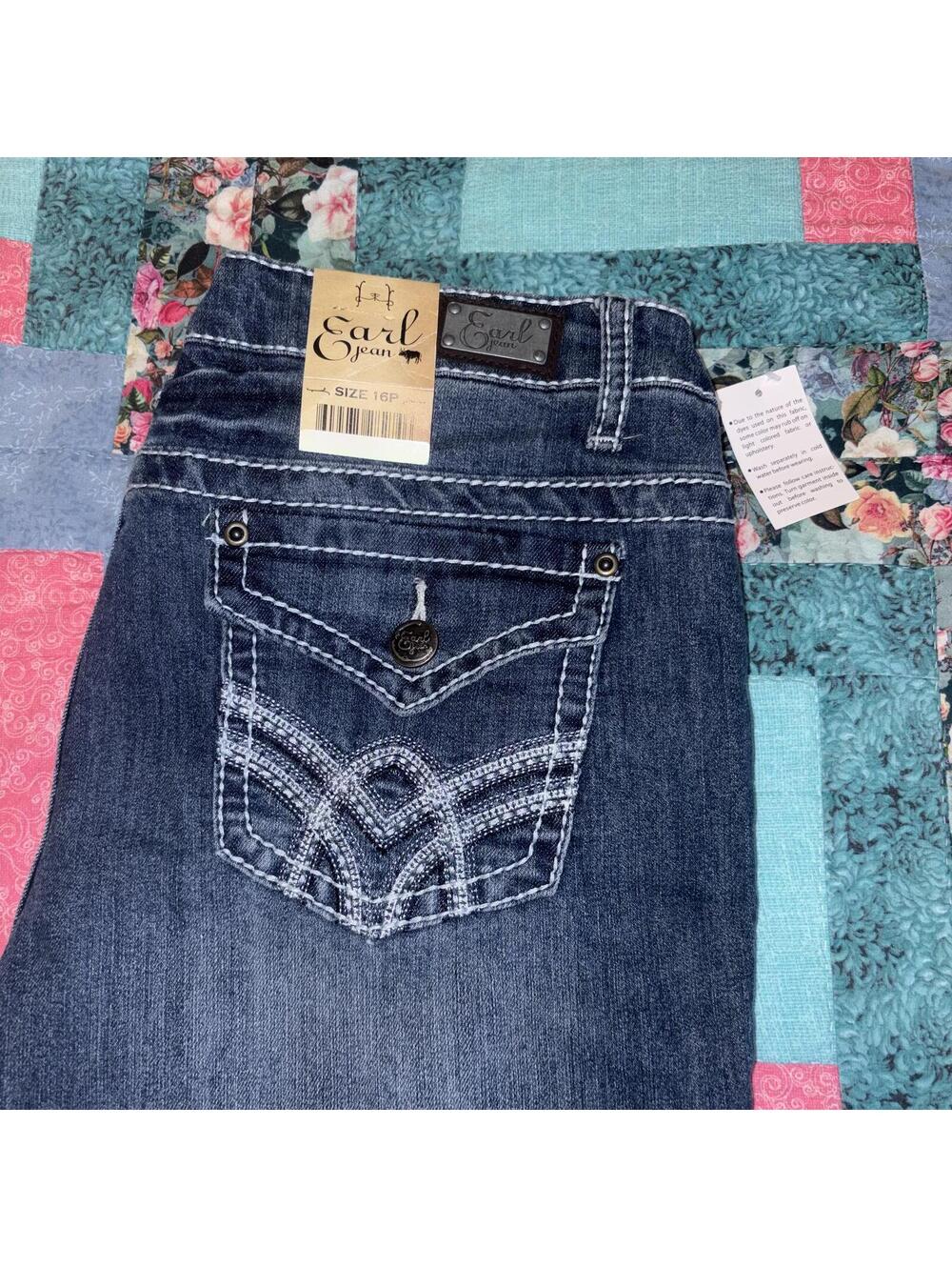 Earl Jean NEW 16P Women's Dark Wash Embroidered Capri Jeans Petite New With Tags